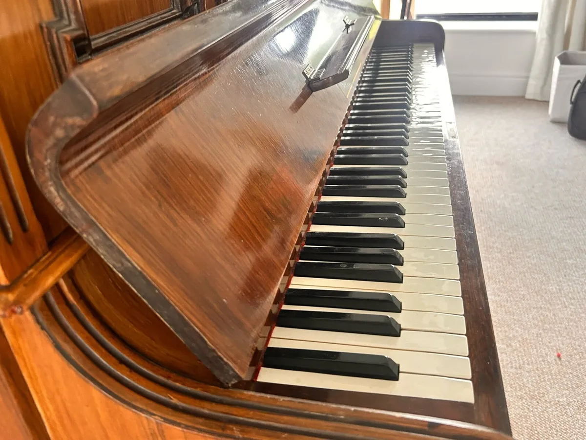 PIANO - Image 3