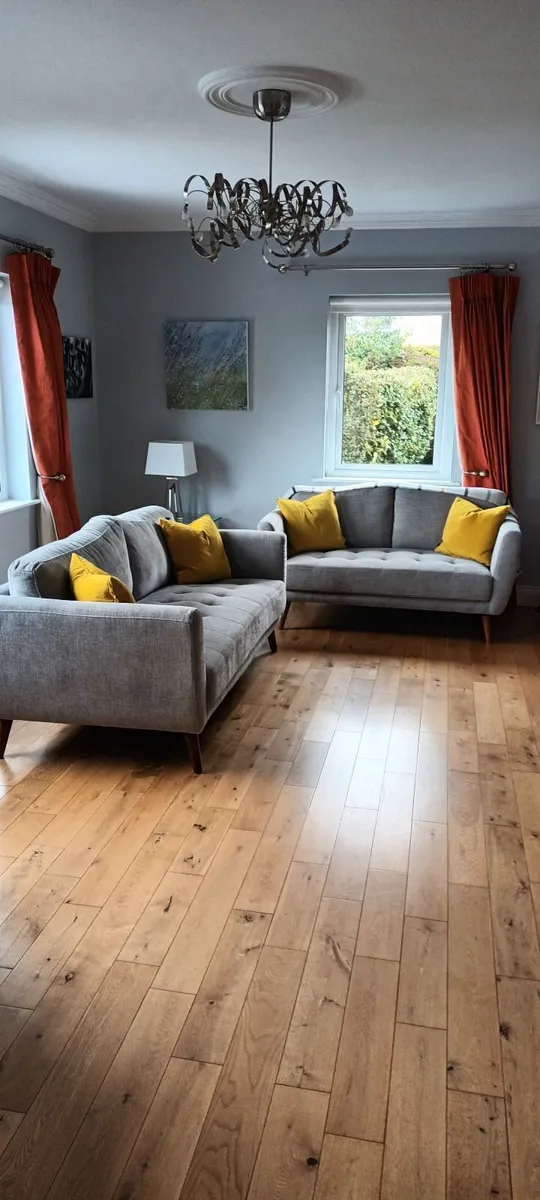 Living Room Suite - Image 1