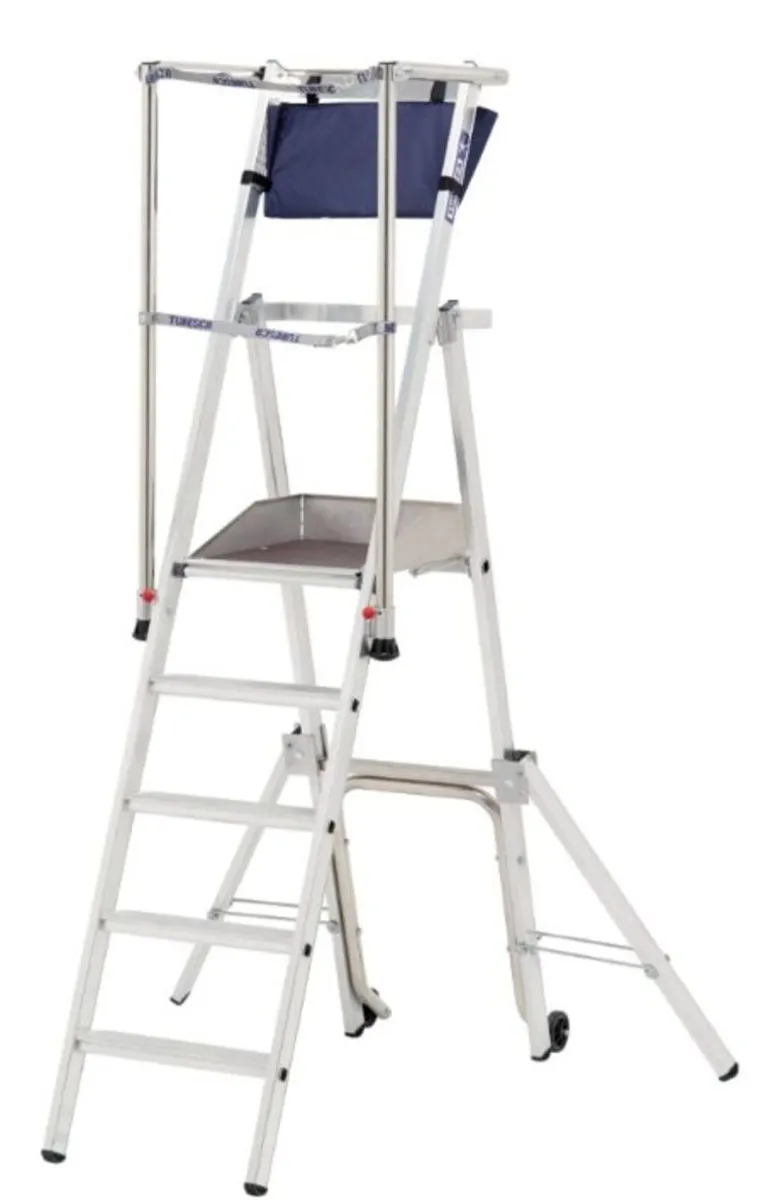 Tubesca Raptor Fixed Podium Stepladder - Image 4