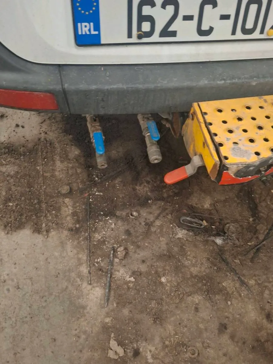 Compressor generator  work van - Image 4