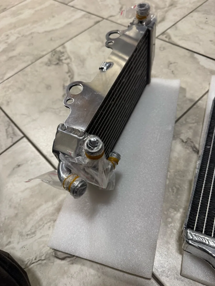 Radiator set for a Beta RR300 - Image 3