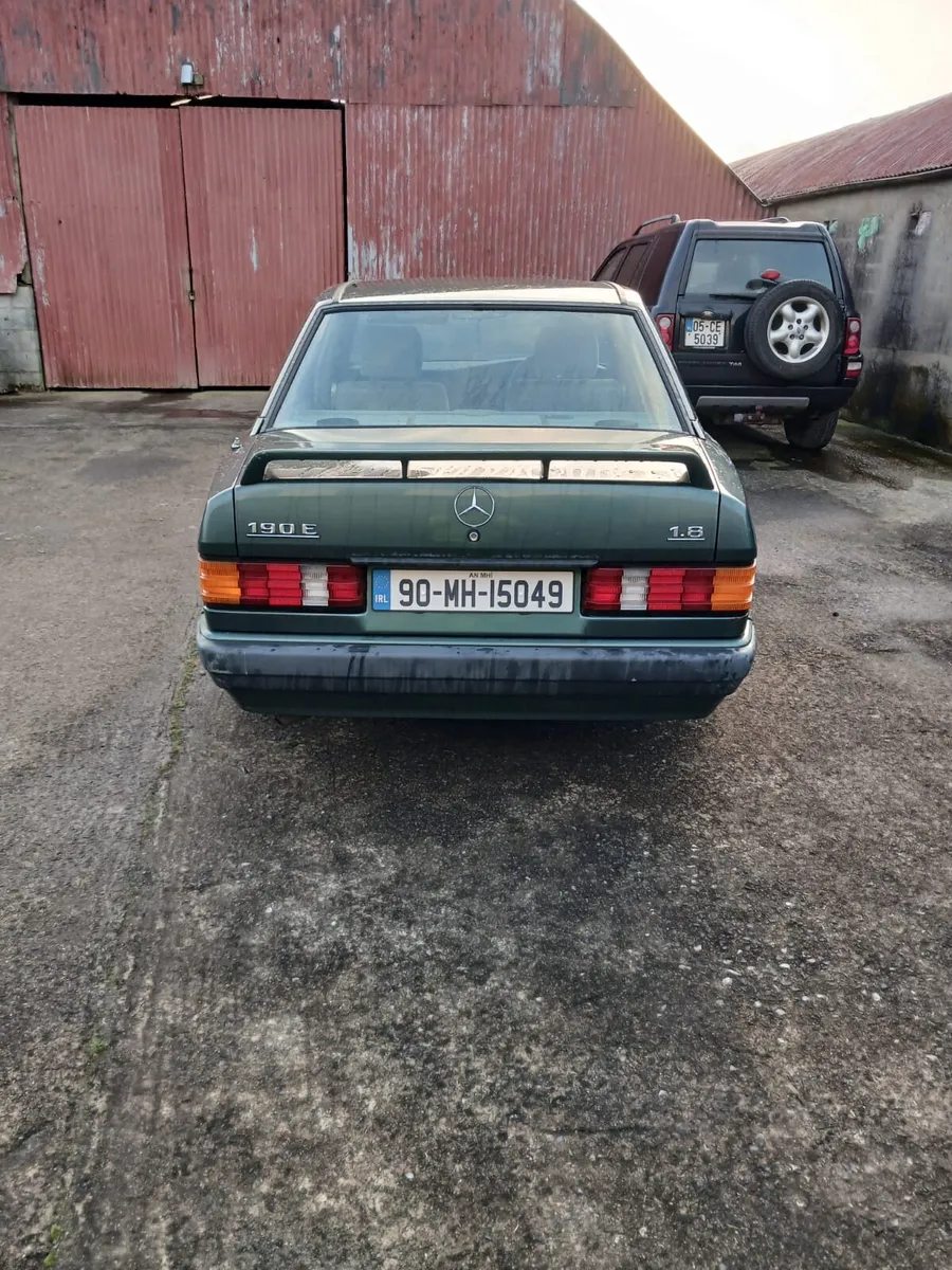 Mercedes 190e - Image 3