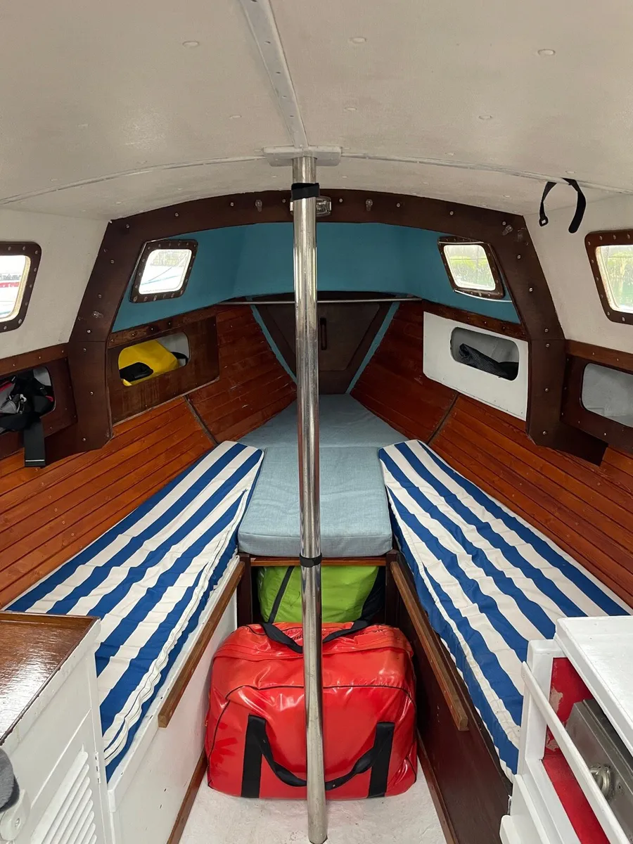 23ft Sailing Boat - Morgan Giles - Image 2