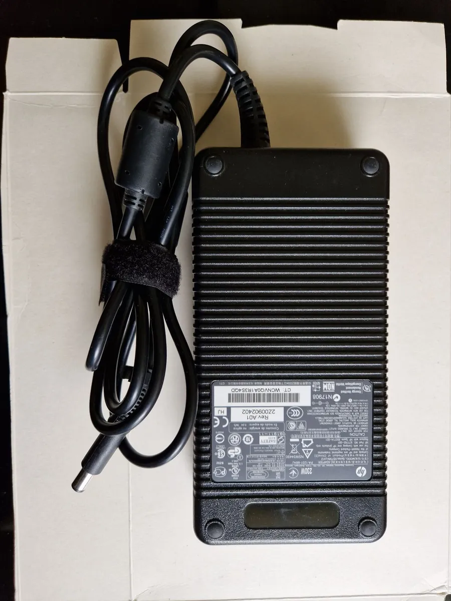 HP 230W Laptop Power Adaptor - Image 1