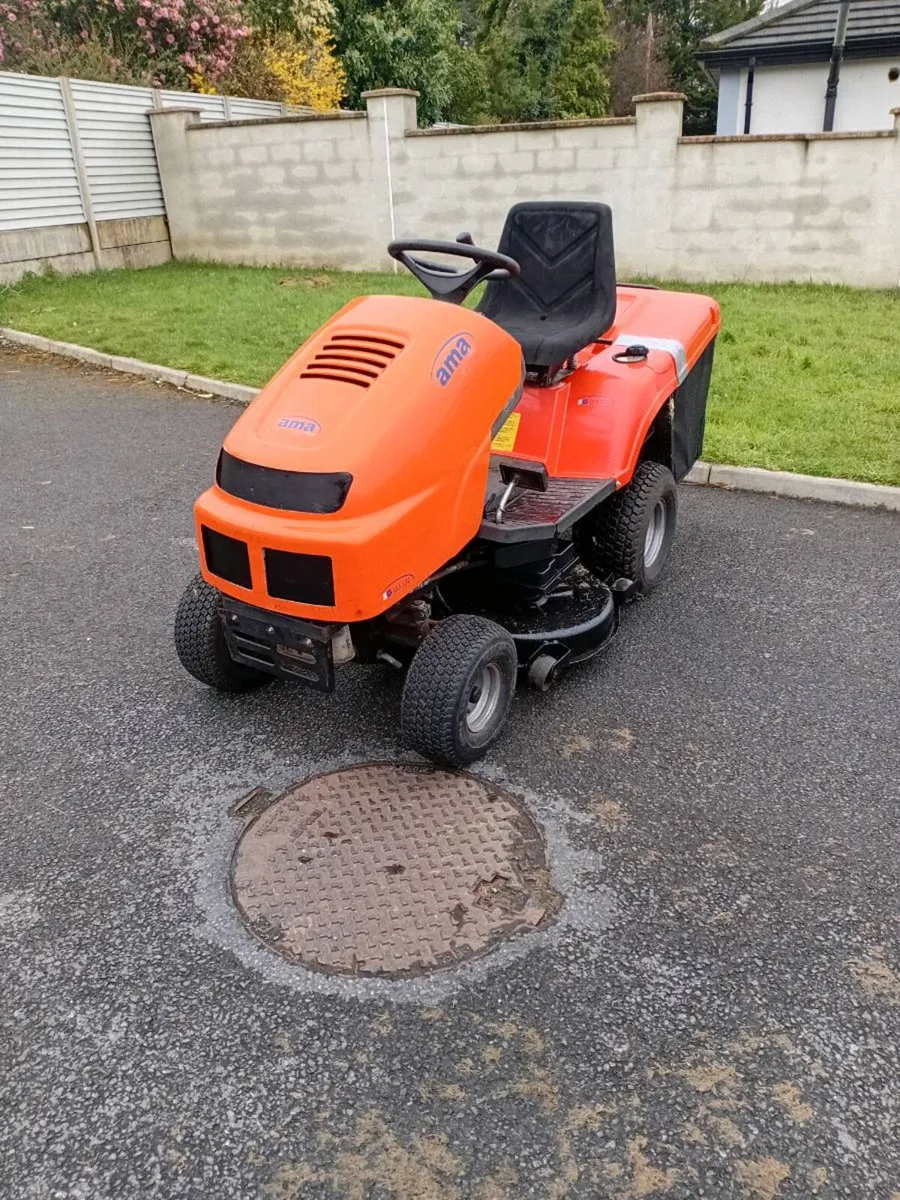 Ride on lawnmower - Image 2