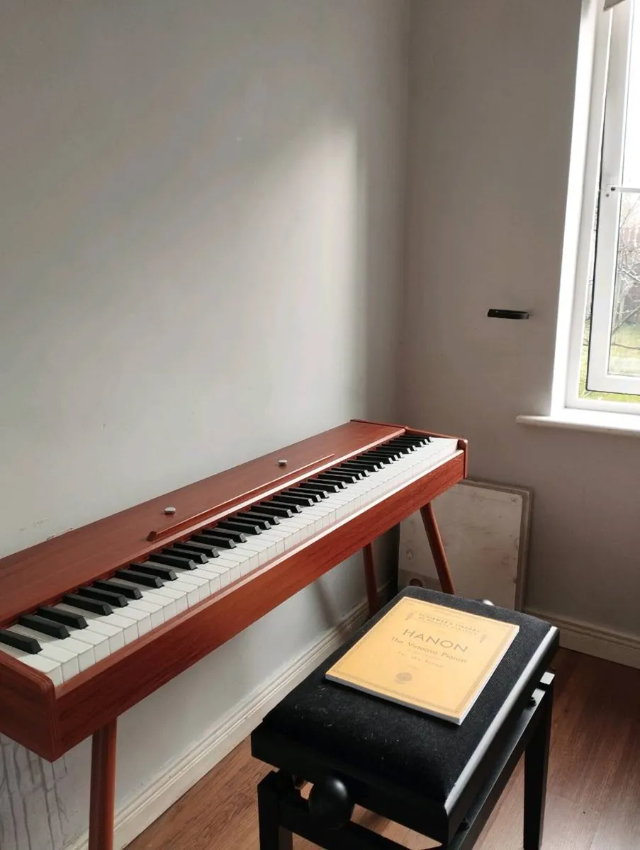 Donner DDP-80 Digital Piano, Stool + Book Included - Image 2