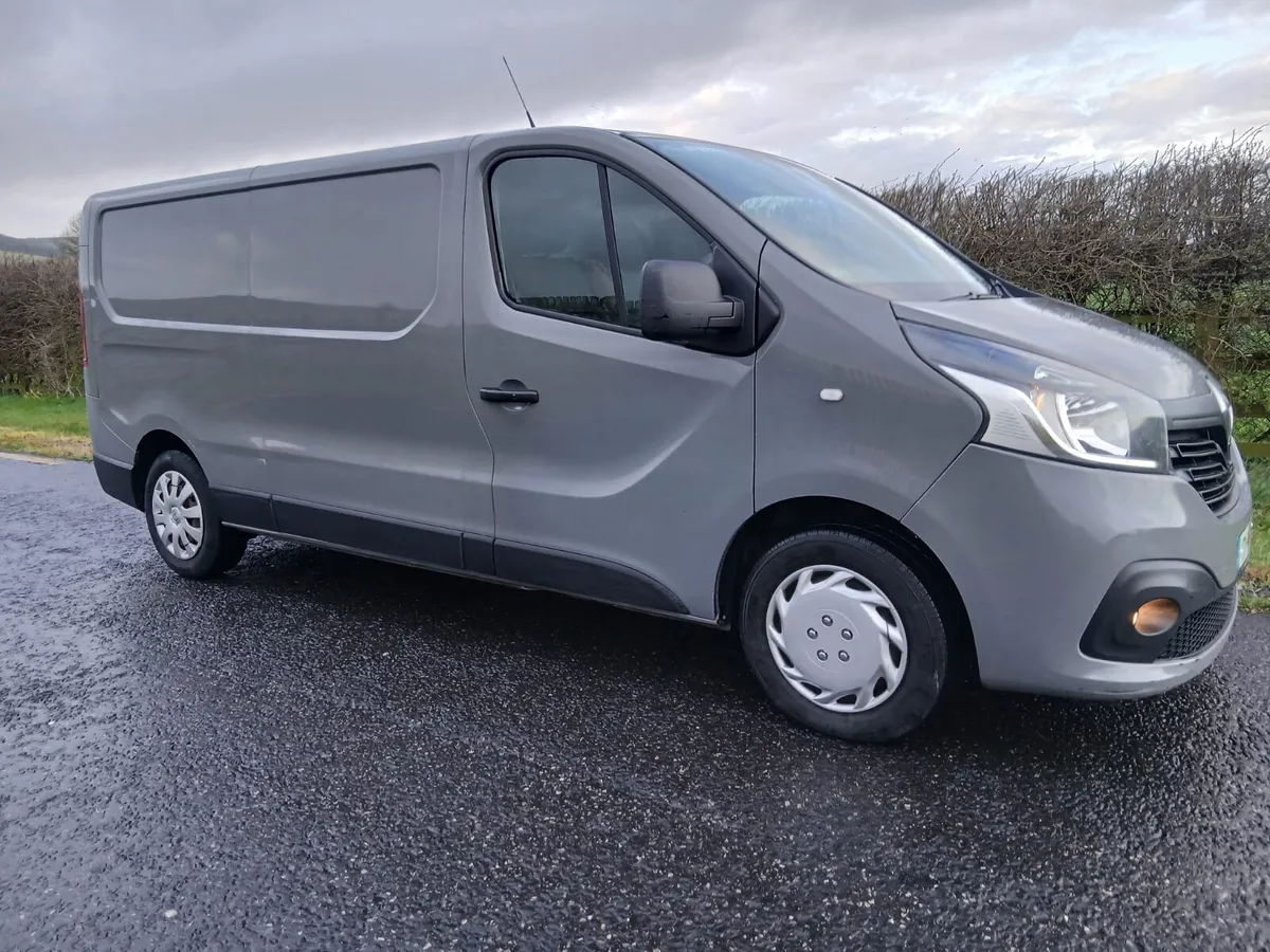Renault Trafic 2017 - Image 1