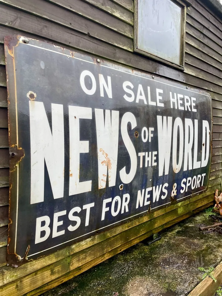 1950s NEWS OF THE WORLD enamel sign 6ft - Image 1