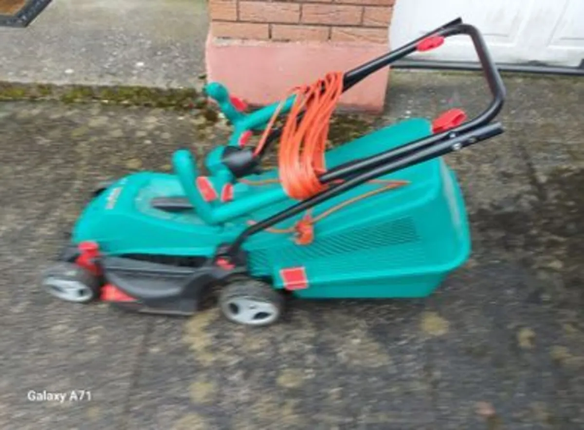 Bosch Rotak 36R Electric Lawnmower Model 3 600 HA6