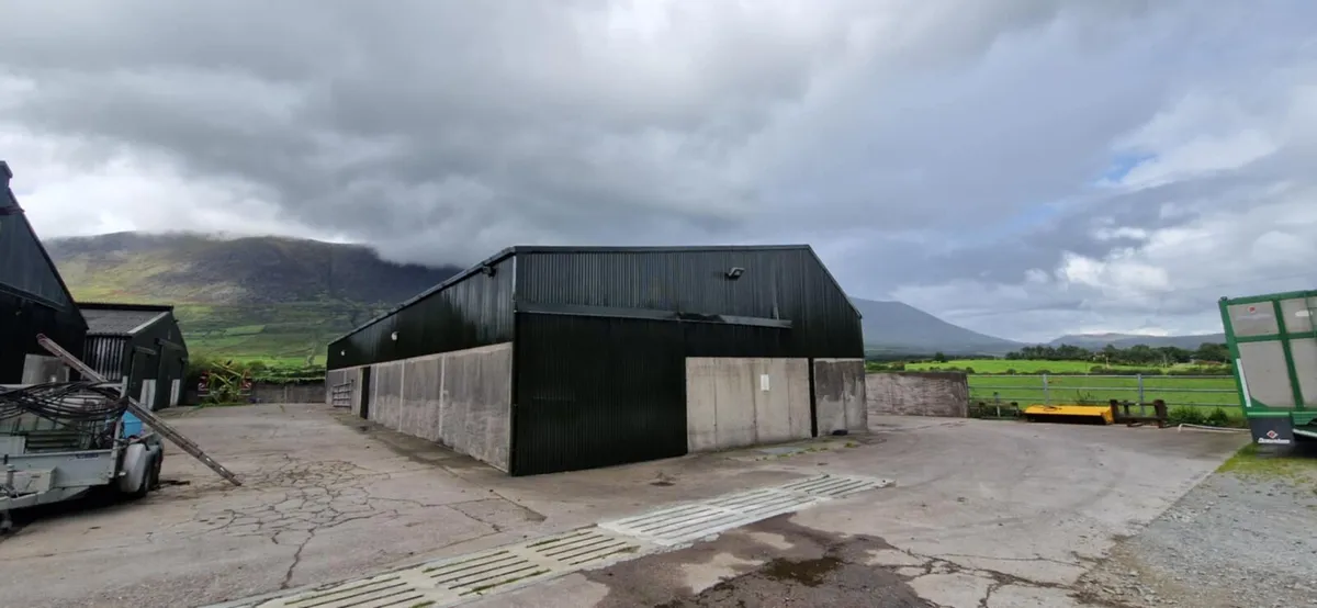 PC PAINTING CONTRACTORS - Image 1