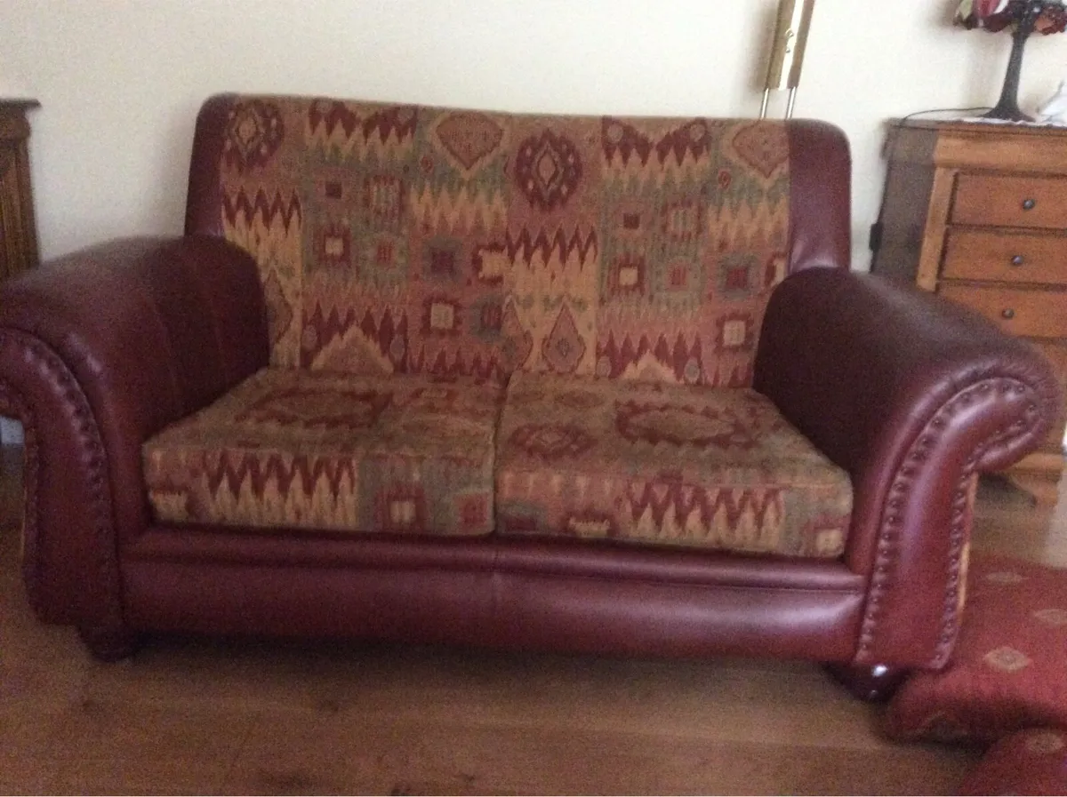 3 Matching Sofas - Image 2
