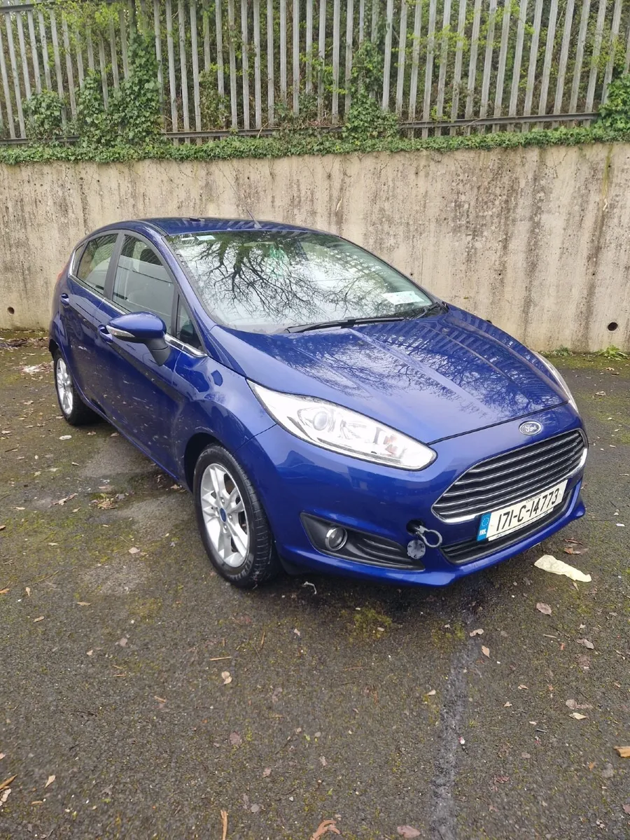 2017 Ford Fiesta - Image 2