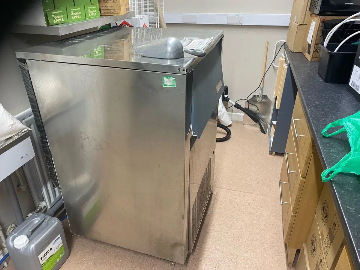 Ice Machine - Image 4