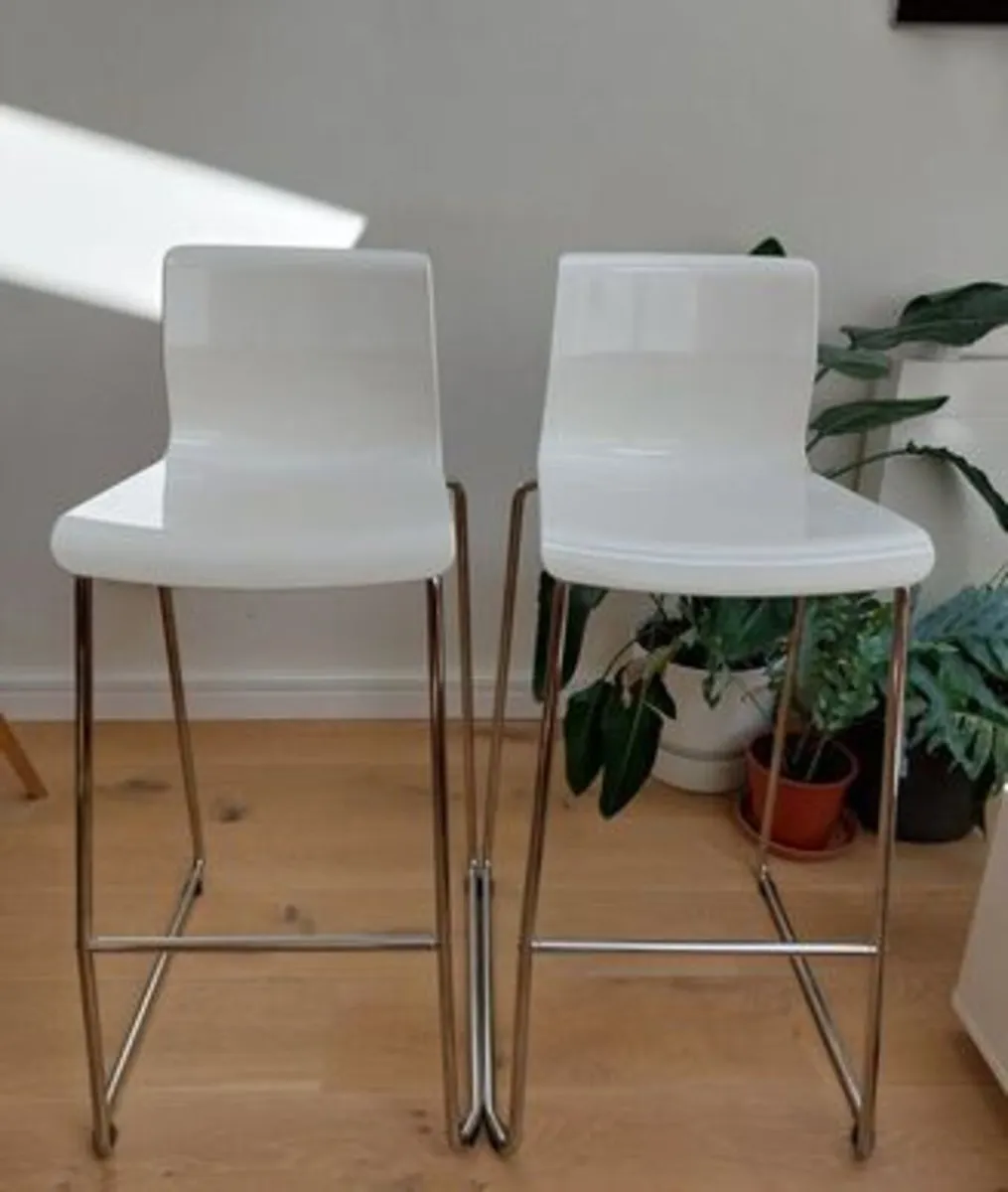 bar stools - Image 1