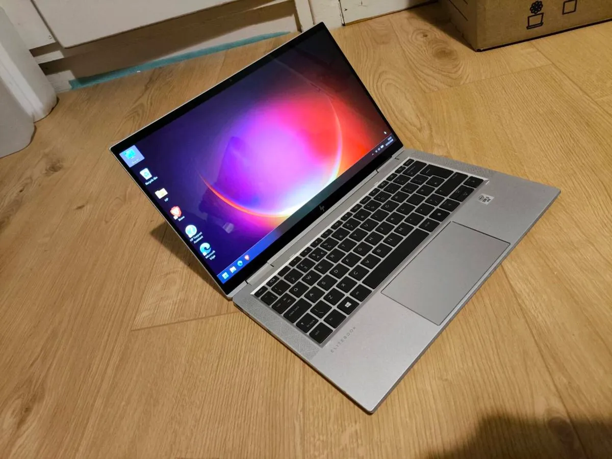 Hp Touchscreen laptop - Image 1