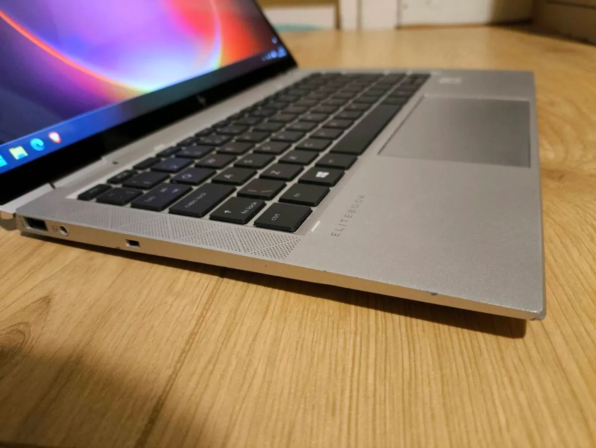 Hp Touchscreen laptop - Image 2