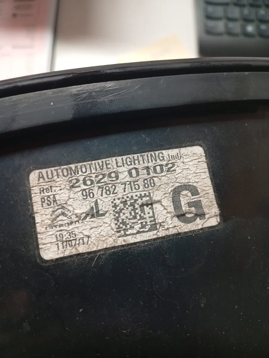 CITROEN GRAND PICASSO C4 LH REAR LAMP - Image 2