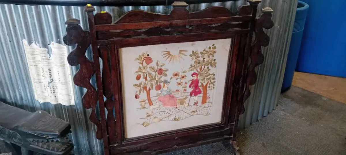 Large Victorian Carved Firescreen - Image 2