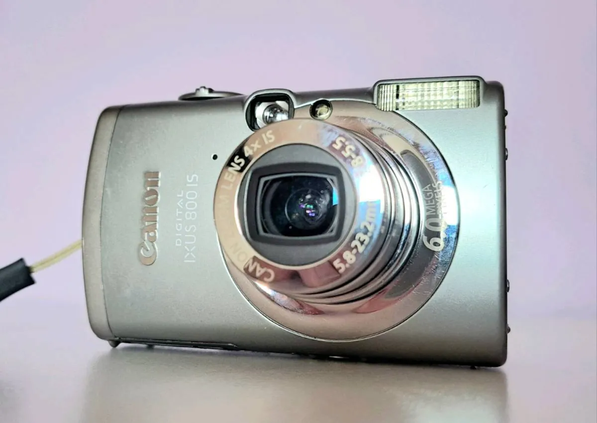 Canon ixus 800IS - Image 2