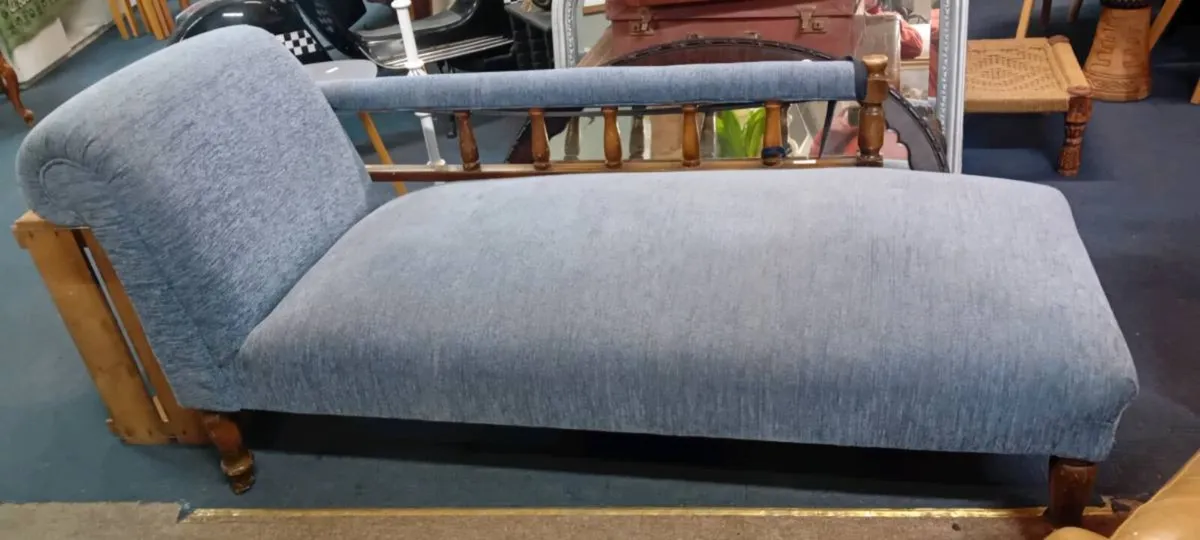 Large Edwardian Era Chaise Lounge