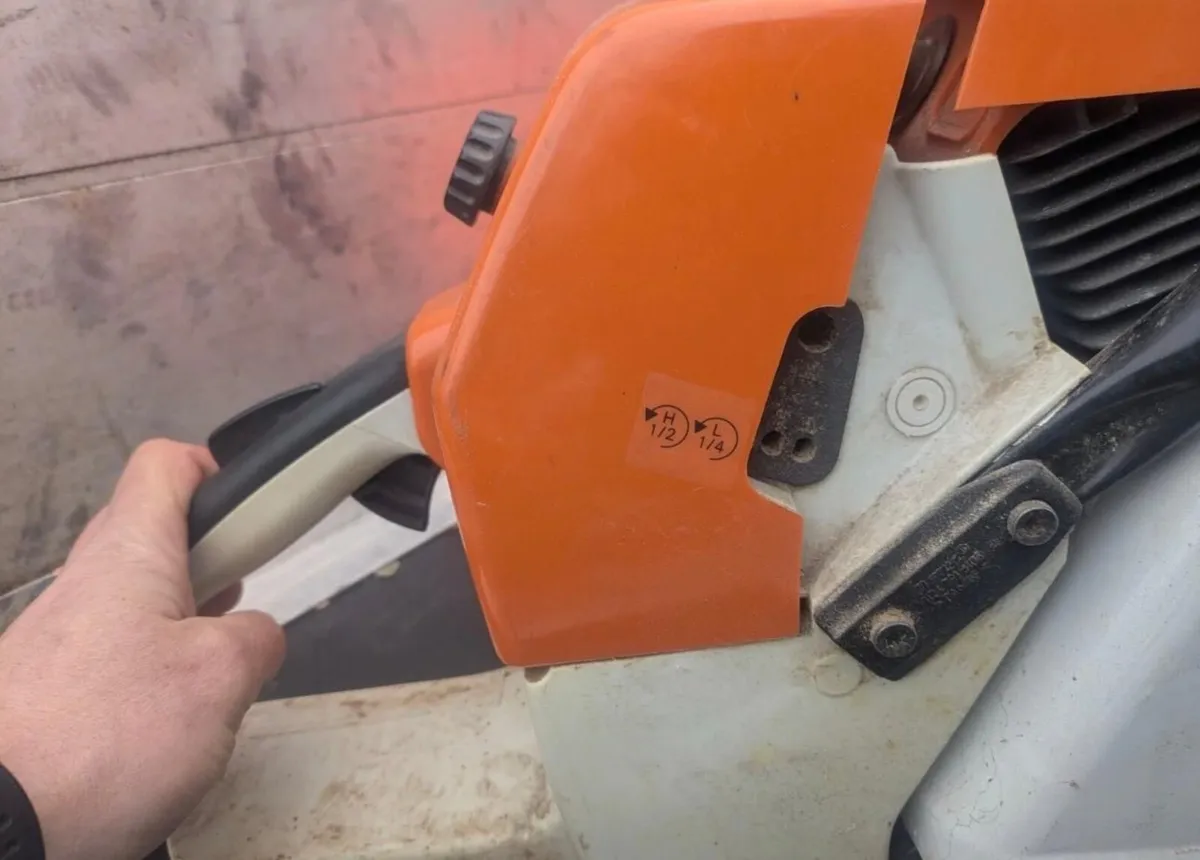 Stihl MS880 Chainsaw - Image 2