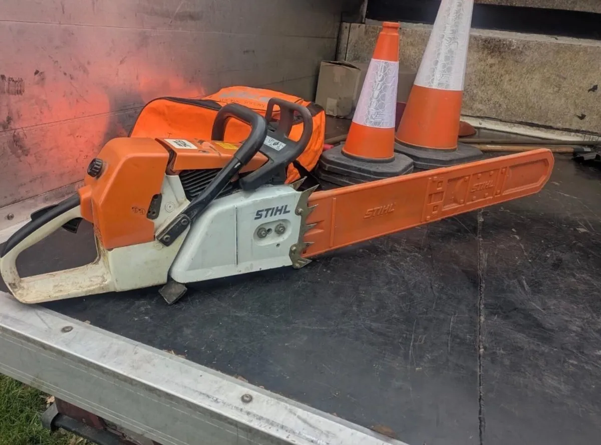Stihl MS880 Chainsaw - Image 4