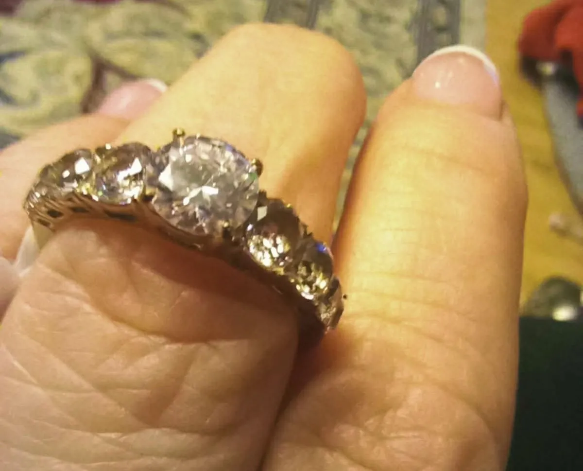 Beautiful Dress Ring - Image 1