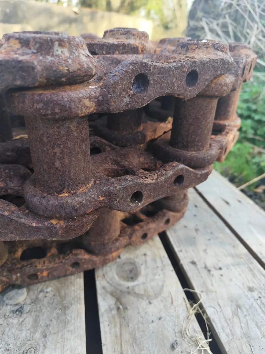 Track Chains - Image 2