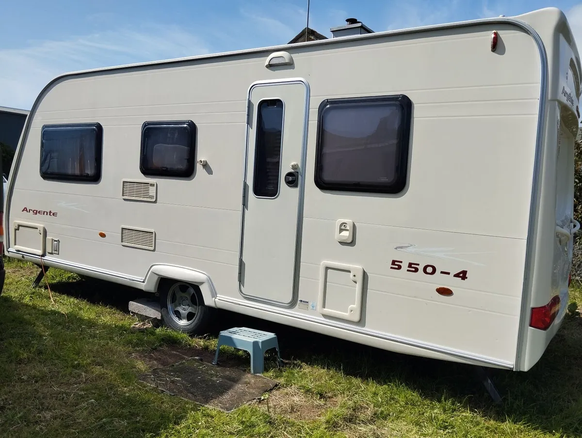 Avondale Caravan - Image 1