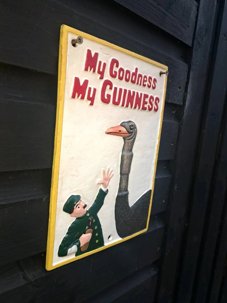 Guinness cast iron sign - Image 2