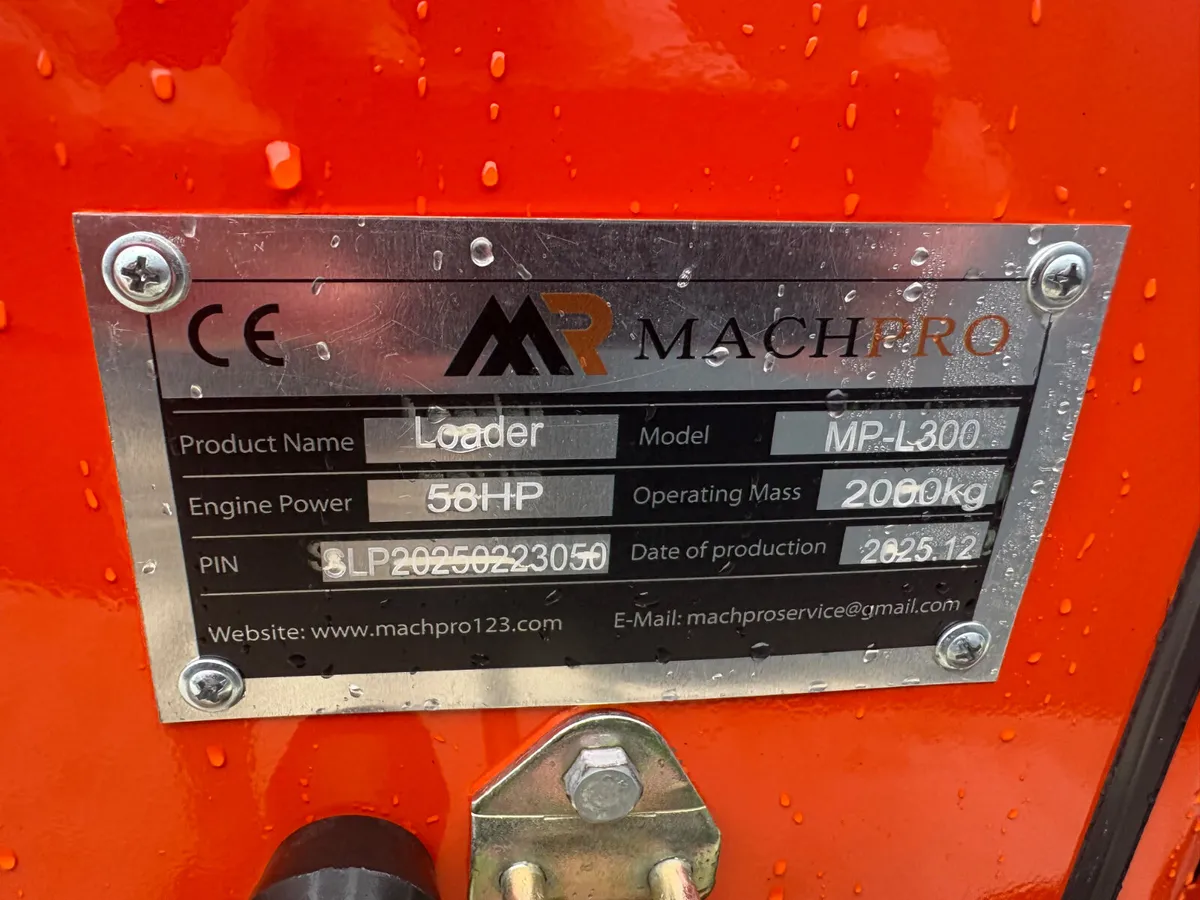 Machpro Mini loader 1 tonne lift - Image 3