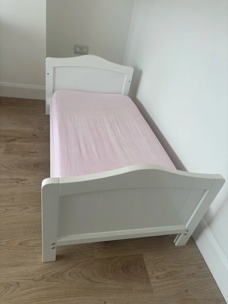 Cot bed - Image 2