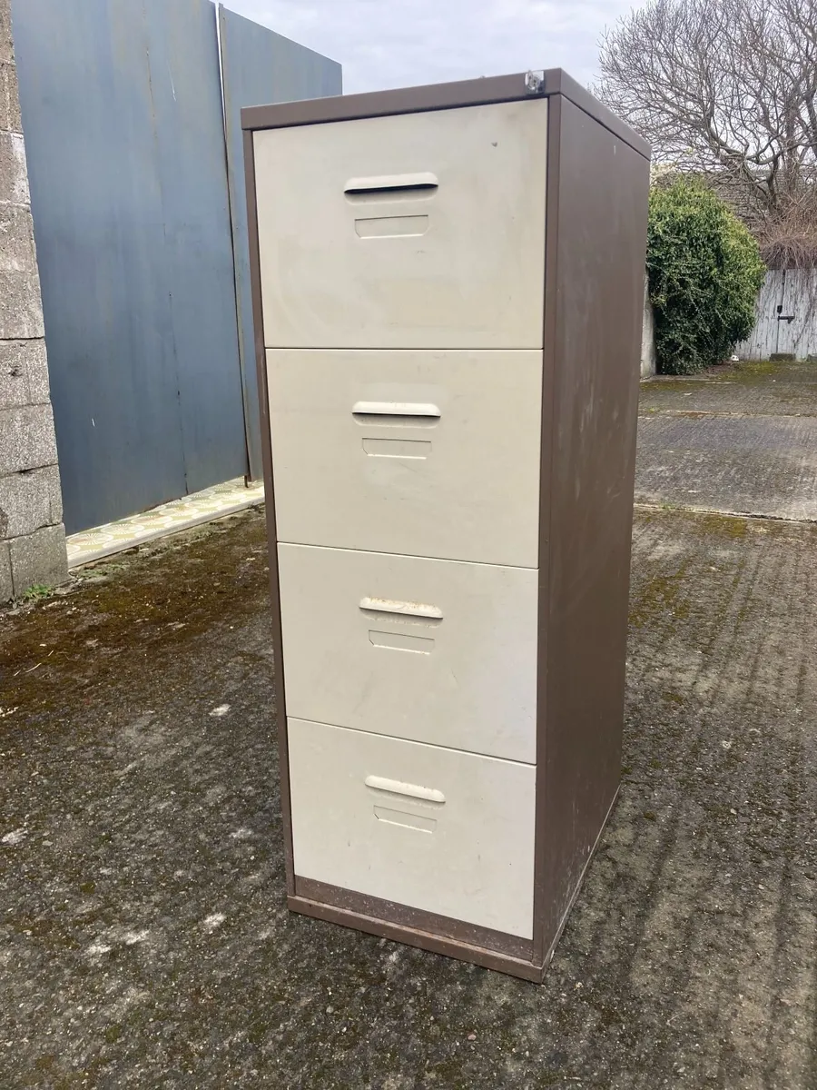 Filing Cabinet - 4 Drawer with Key - Image 2