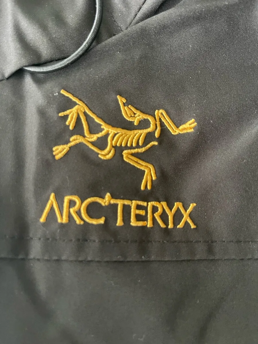 Arc’teryx jacket - Image 4