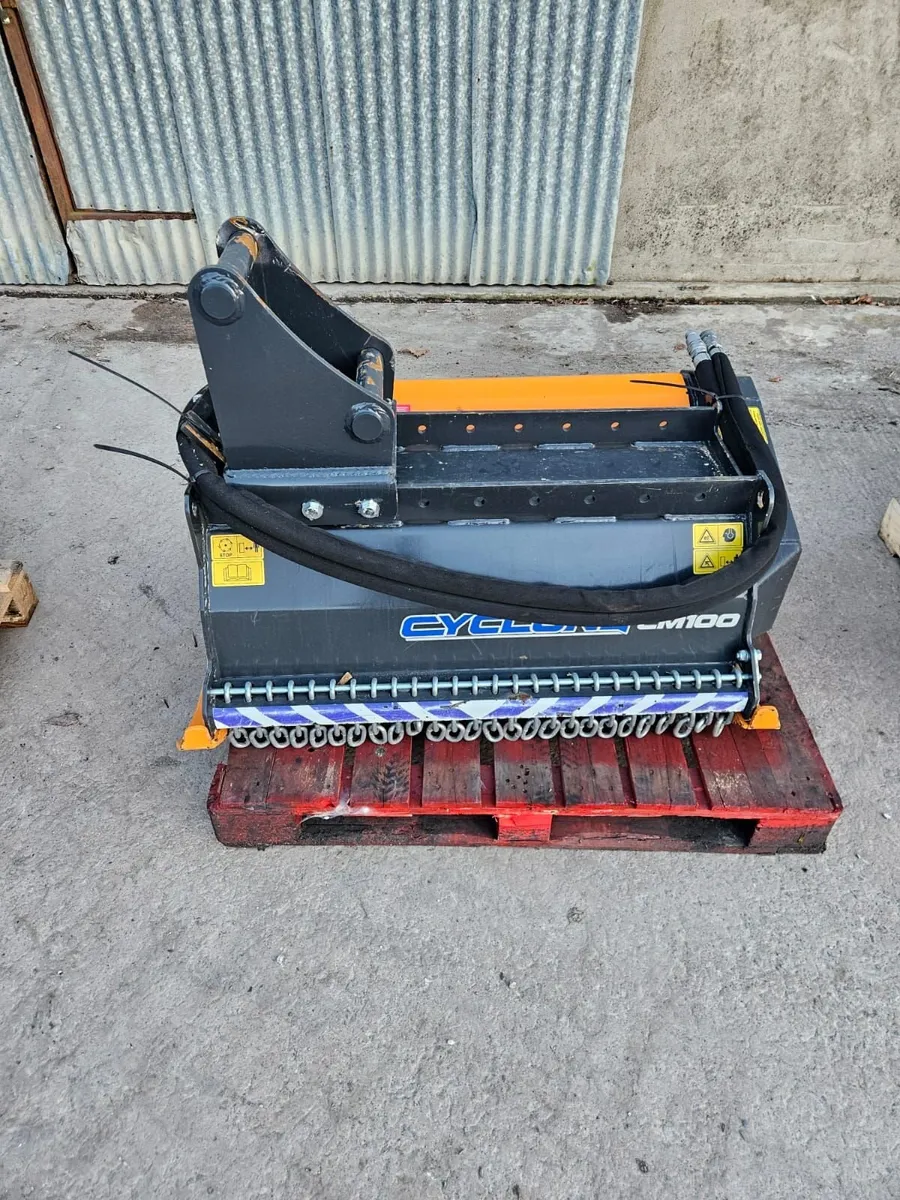 Ex Demo MDE CM100 Flail/Hedge Cutter - Image 2