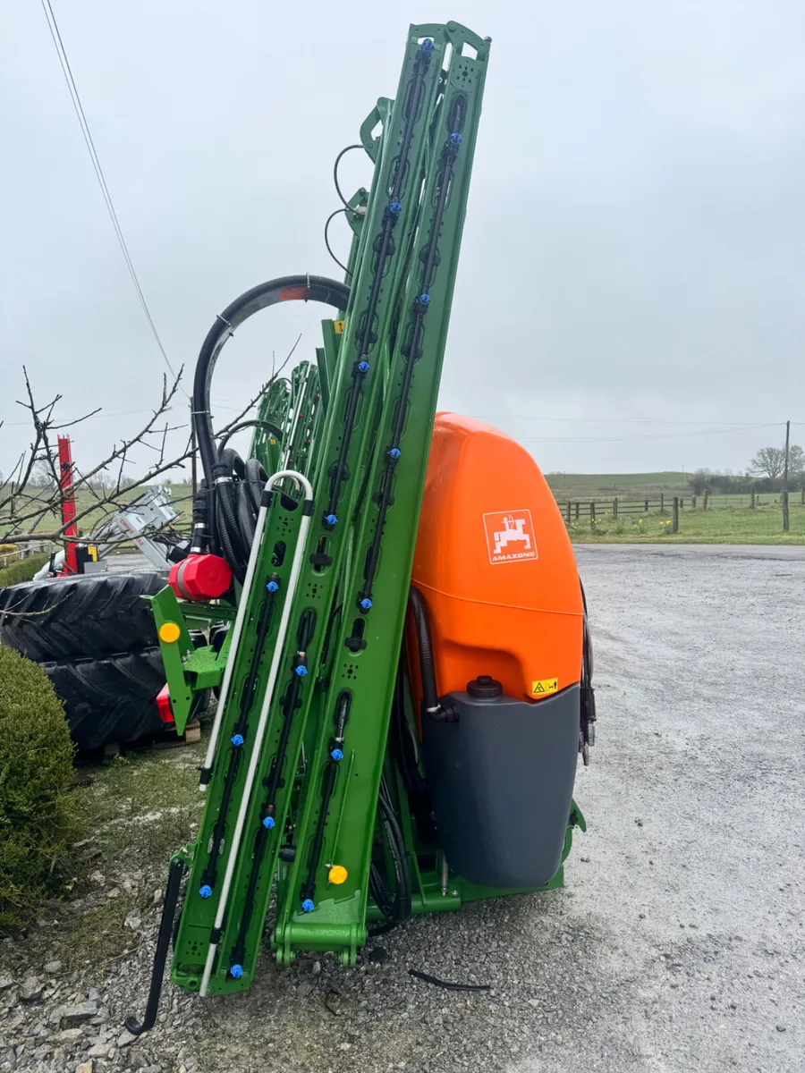 New UF1201 Sprayer 18m - Image 3