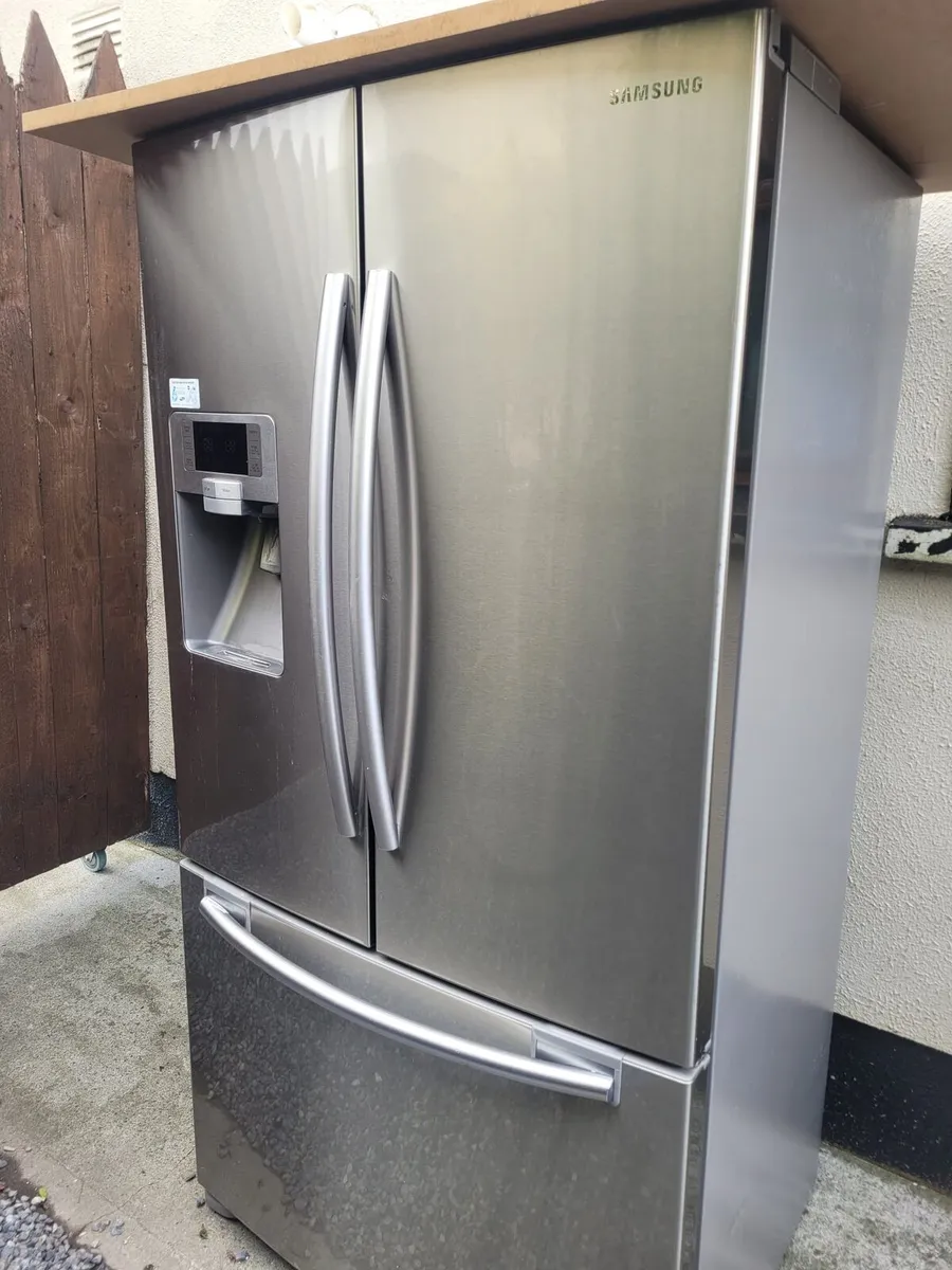 Samsung Stainless steel French door refrigerator - Image 2