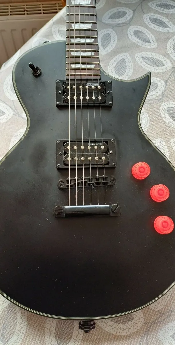 Esp Ltd EC256 black satin Guitar - Image 1