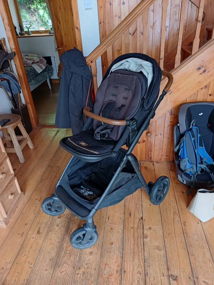 Stroller - Image 2