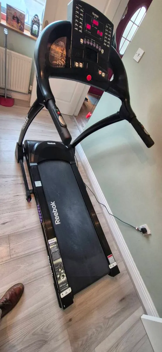 reebok ZR7 treadmill - Image 2