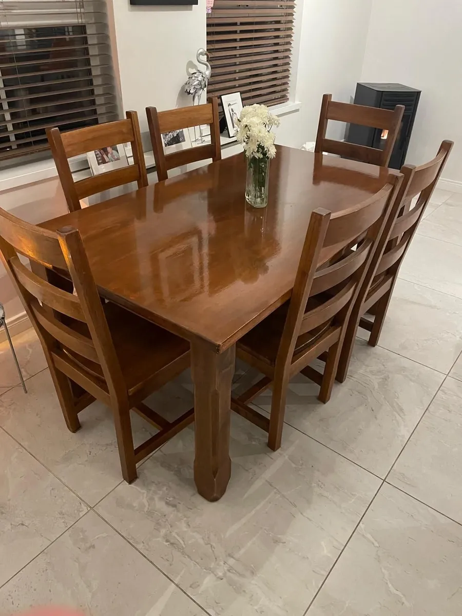 Dining table & chairs - Image 4