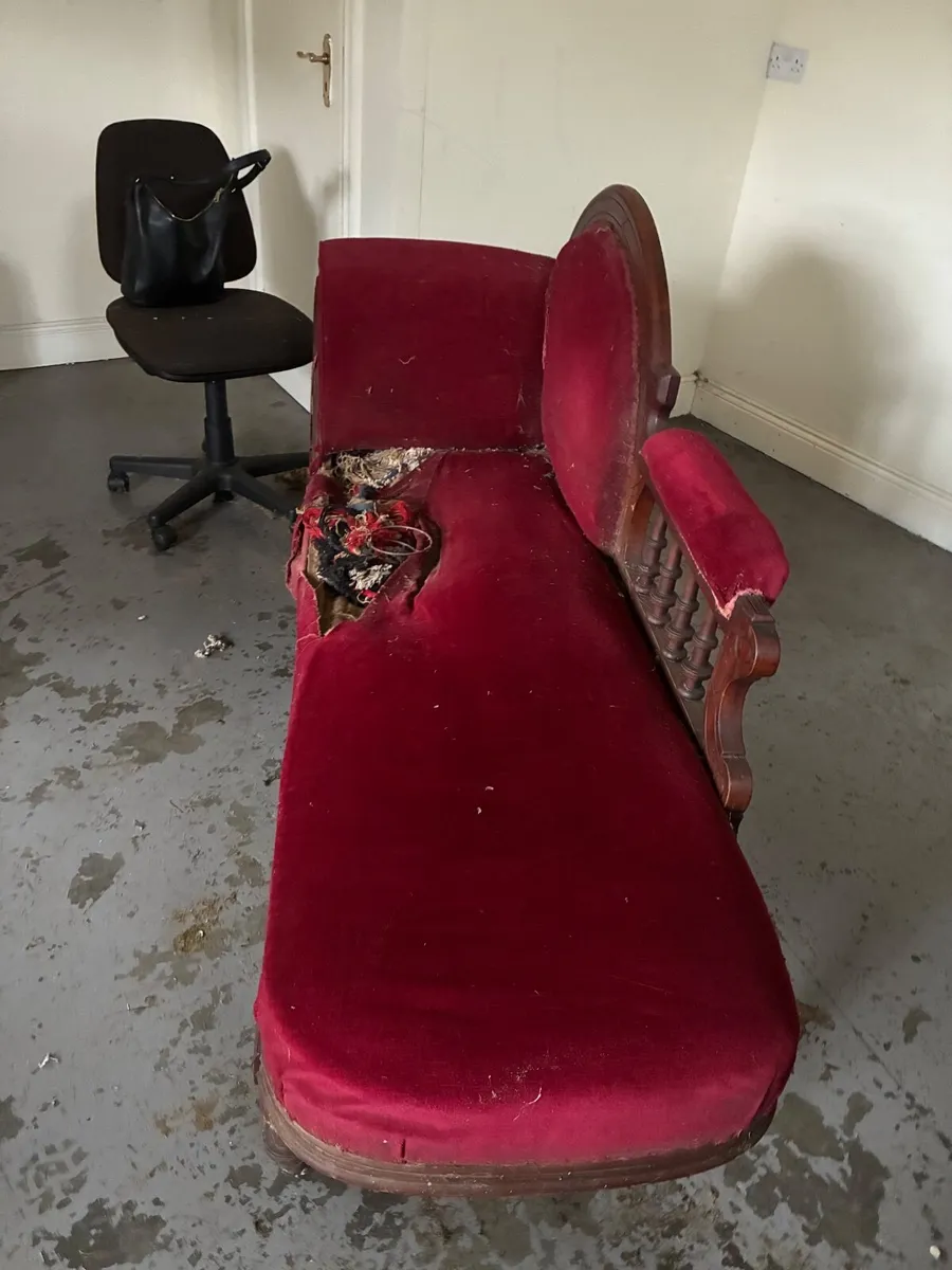 Chaise Sofa - Image 2