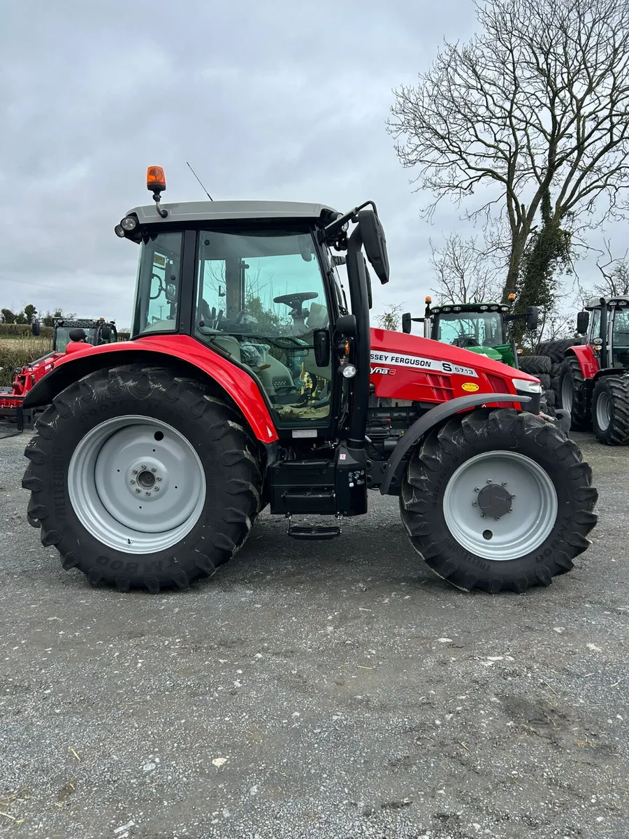 Massey Ferguson 5713s - Image 4