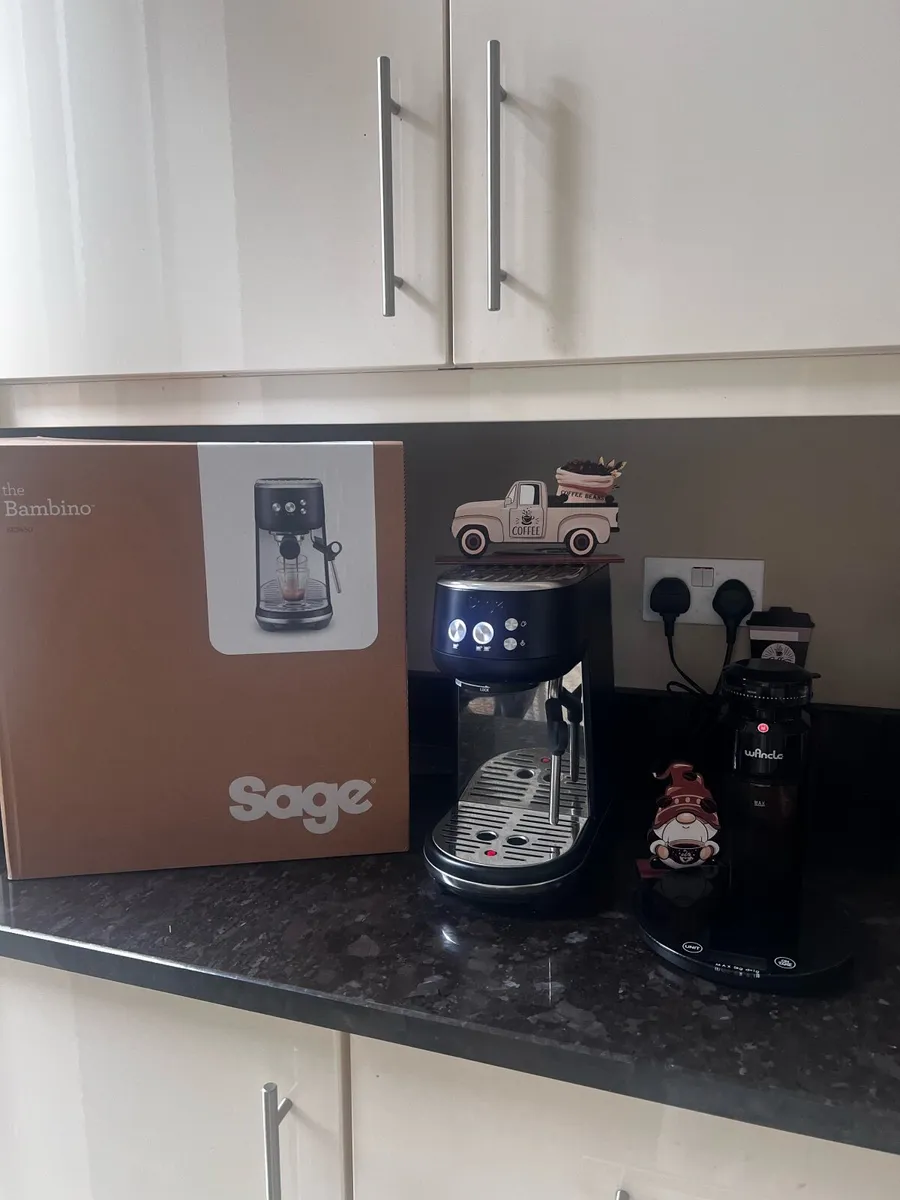 Sage Bambino Esspresso Machine + Grinder & Scale - Image 2
