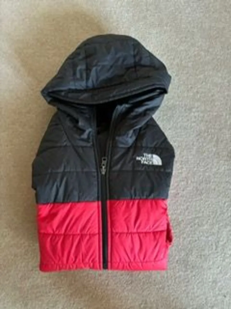 The North Face Reversible Puffa XL kids - Image 3