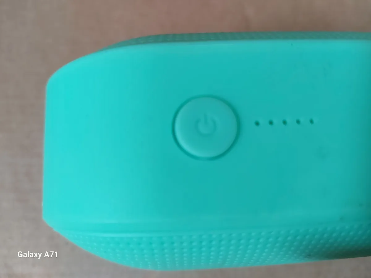 BT422 wireless Bluetooth speaker - Image 3