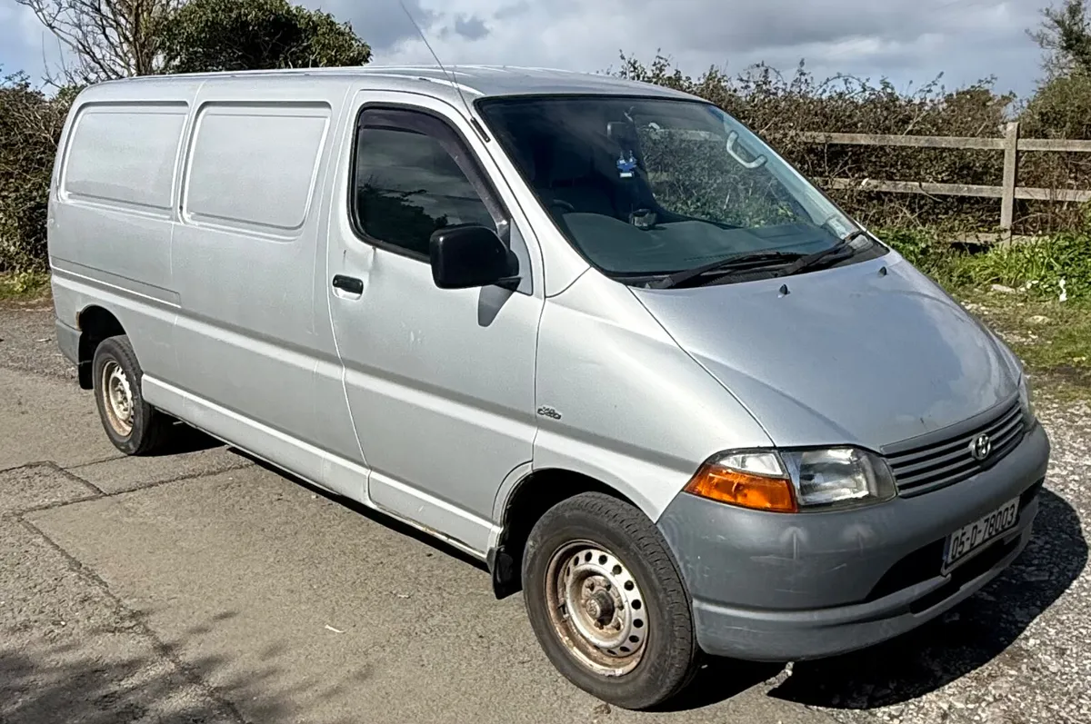 Toyota Hiace 2005 - Image 1