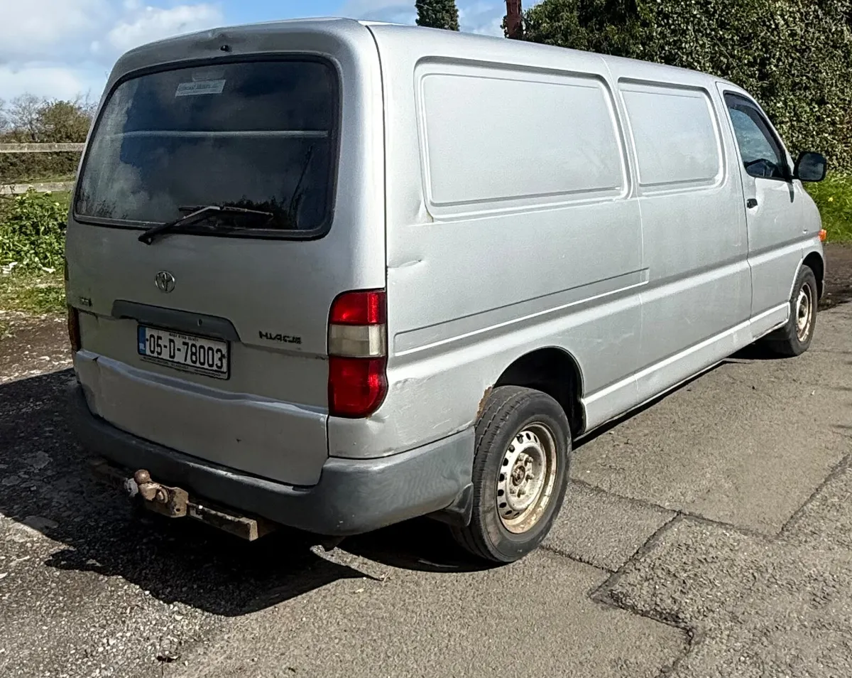 Toyota Hiace 2005 - Image 2
