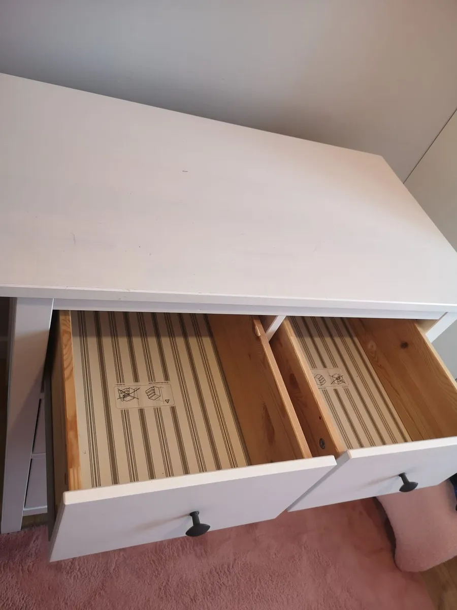 Solid wood chest of drawers - Image 3