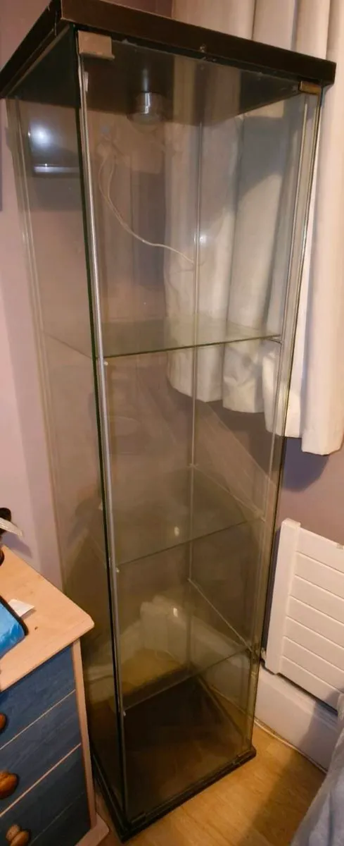 Glass shelving unit and glass tables - Image 1